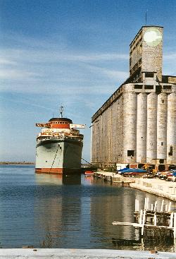 Aquarama/Marine Star called Buffalo, NY's waterfront home until 2007